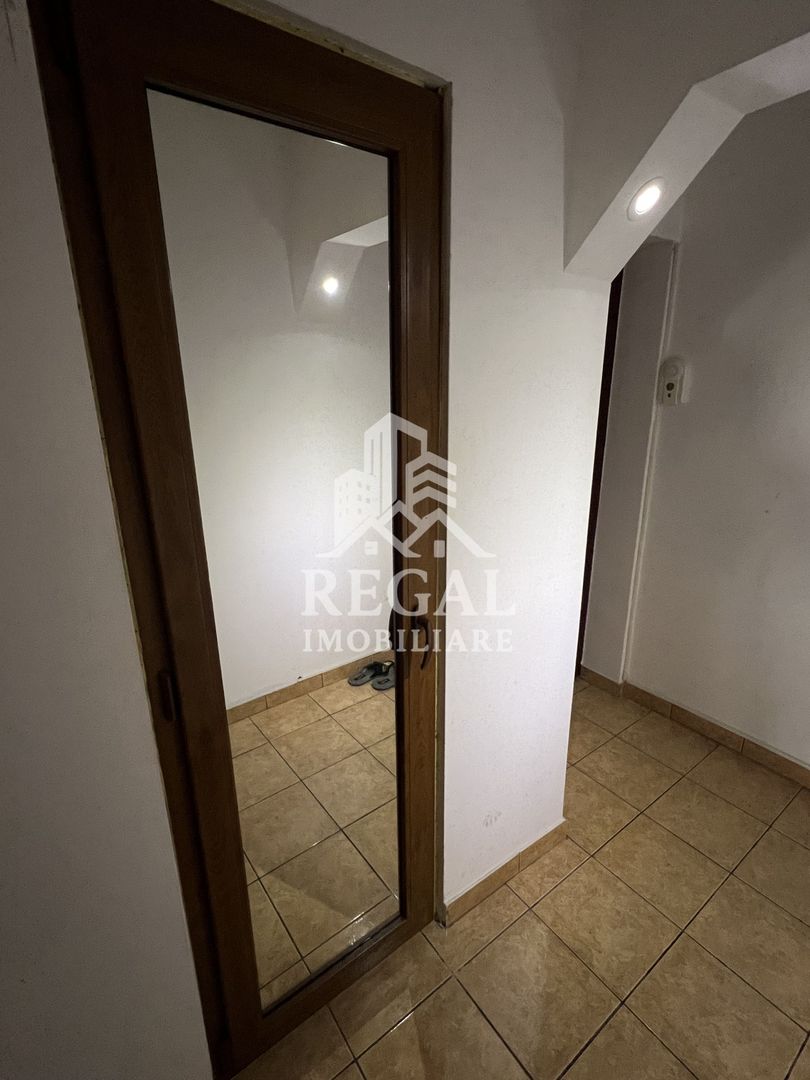 Apartament 2 camere decomandat – Micro 4 | Etaj 8/10 | Lift | Centrală - Poză 8