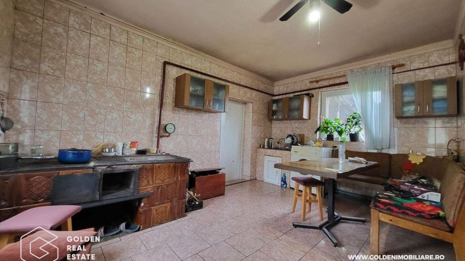 Casa mare, 3 corpuri de cladire, sat Lalasint - Poză 7