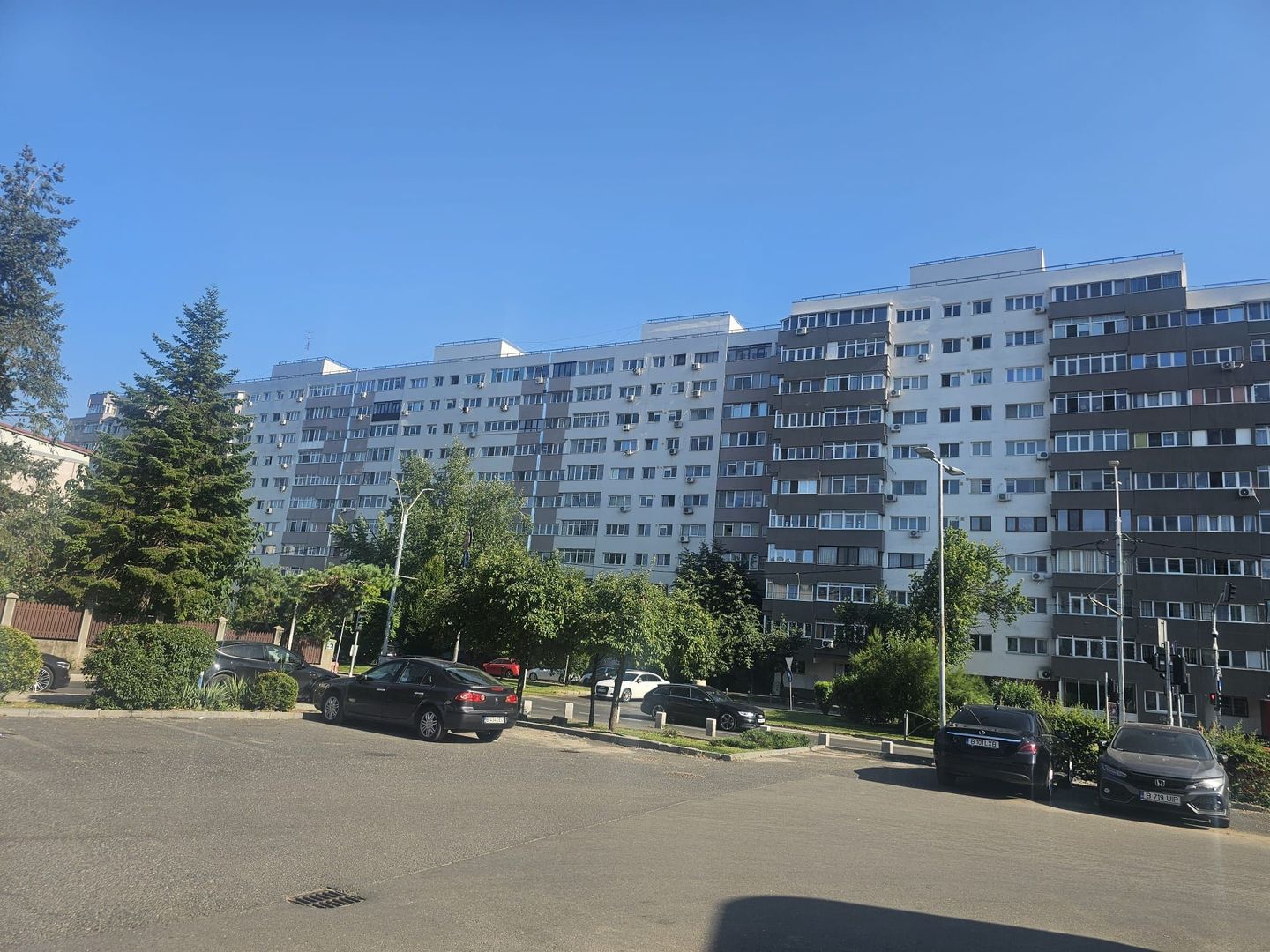 Apartament 3 camere Drumul Taberei, vis-a-vis de Plaza, dupa cutremur - Poză 1
