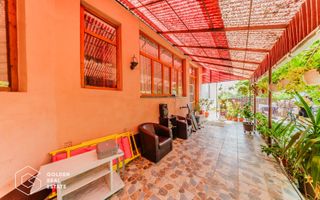 Casa foarte spatioasa cu gradina si gospodarie, Santana - Poză 3
