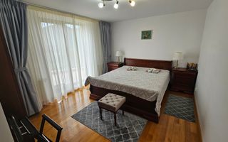 Casă deosebită, cu 5 camere, cu teren de 1132 mp – Cisnădioara - Poză 16