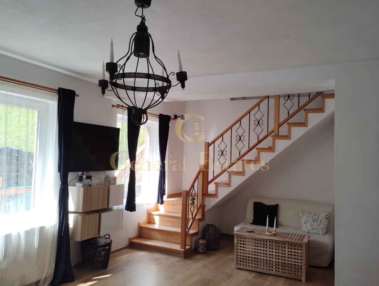 Casă de poveste în Moieciu de Sus - Poză 4