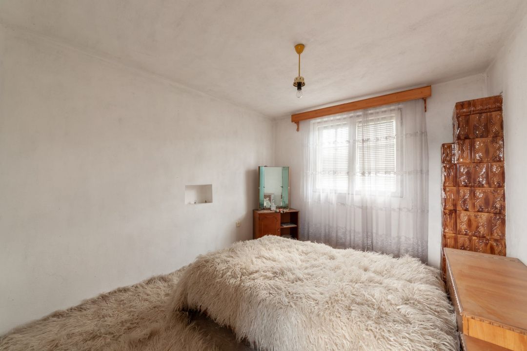 Casa in Domnesti Arges - ideala pentru locuire permanenta sau vacanta - Poză 17