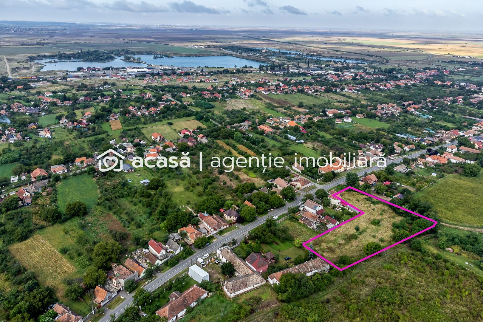 Teren de vis în Ghioroc! Stațiunea supranumită ”Litoralul Vestului” - Poză 2