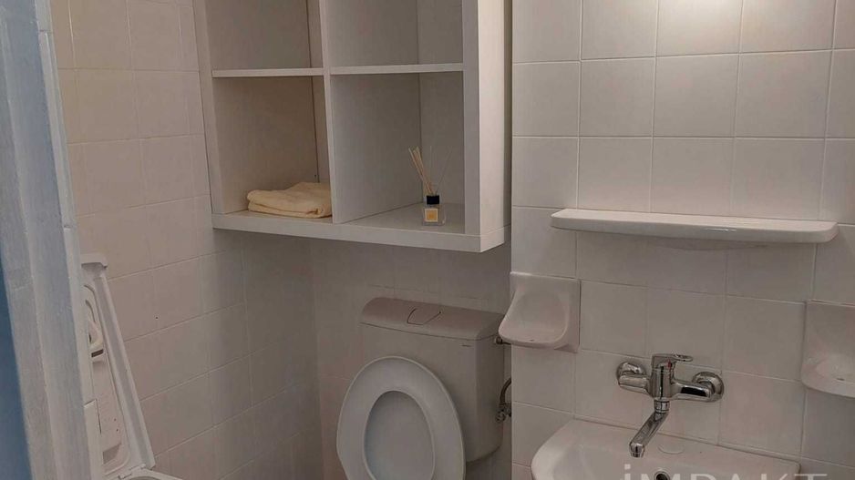 Apartament modern cu 3 camere de închiriat, la 10 minute de UMF - Poză 8