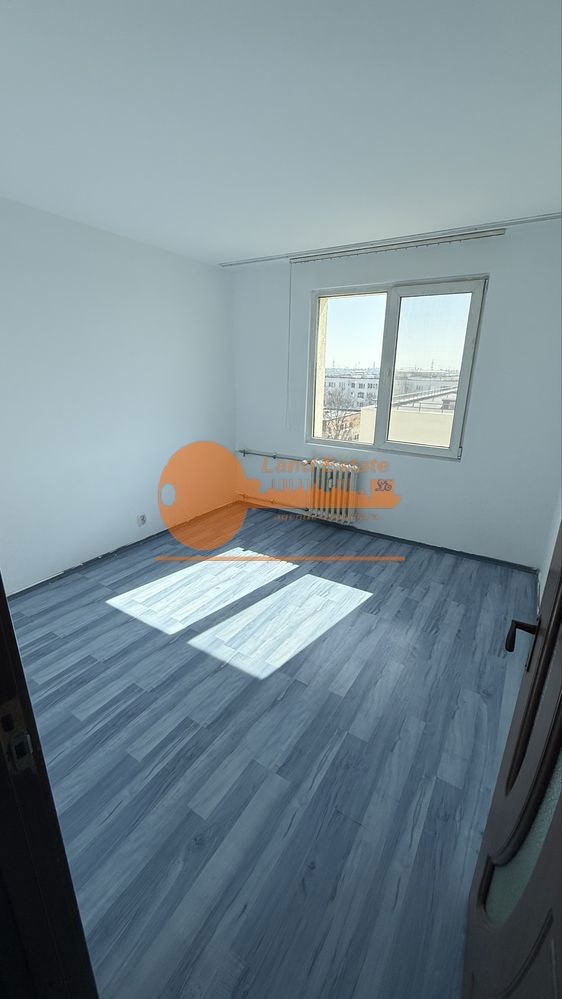 3 camere luminos S-V | bloc reabilitat | zona 1 Decembrie - Poză 2