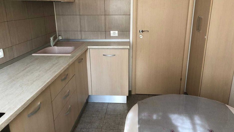 3 camere decomandat, centrala proprie, parcare, etaj 1 - Poză 7