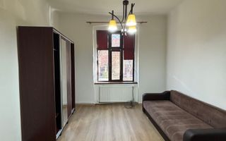 Apartament 2 camere,curte comuna/4 proprietari - Poză 3