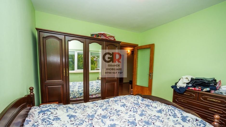 Str Victoriei - Apartament 2 cam decomandat Central - Poză 6