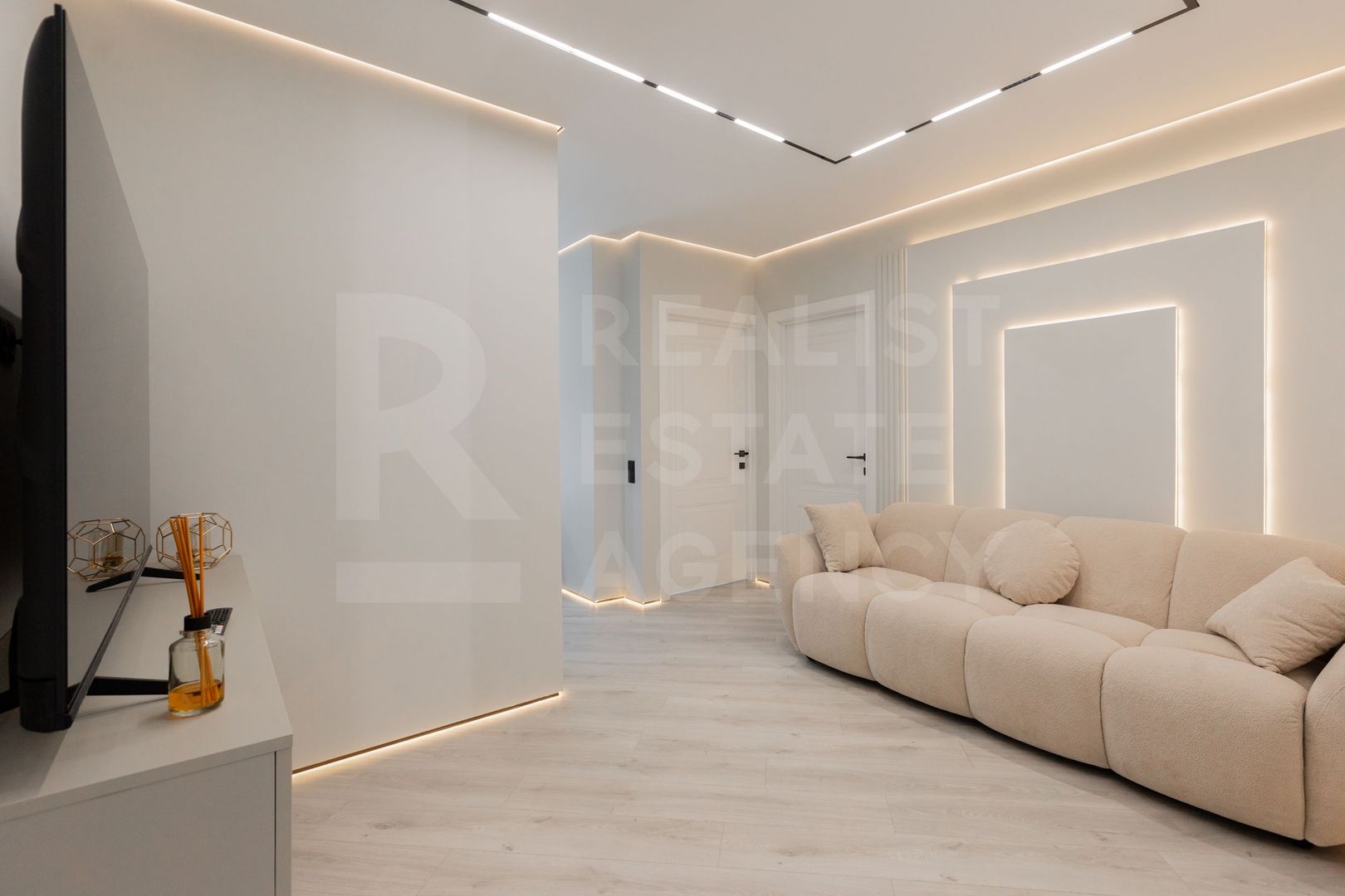 Chirie, apartament, 3 camere, str.  Renasterii Nationale, Rîșcani - Poză 1