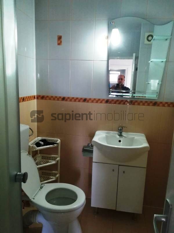 De inchiriat ap.cu 4 camere in Cantemir - Poză 11