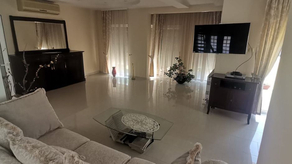 Casă deosebită în Fratellia, cu teren 657 mp - Poză 20