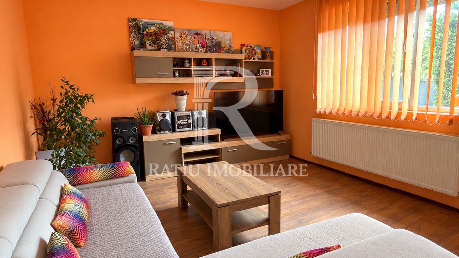 Casa independent energetic | Curte mare | Biharia | Oradea - Poză 1