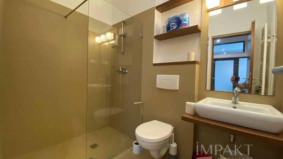 Apartament de inchiriat cu 2 camere, zona Centrala! - Poză 7