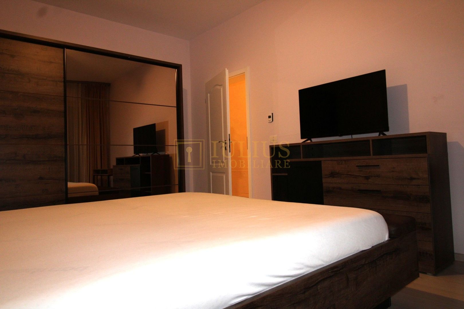 Duplex, 4 camere, mobilat și utilat complet – Moșnița Nouă, cartier Europa - Poză 11