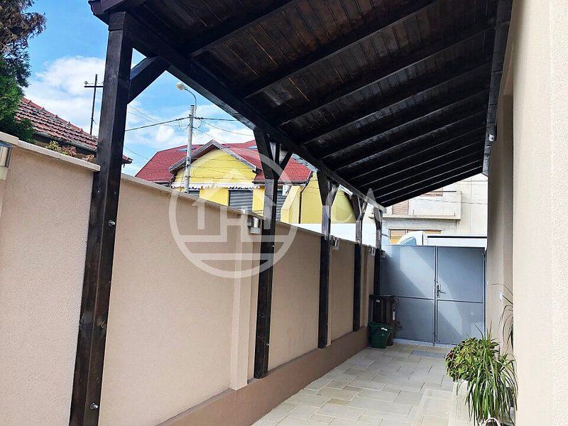 Casa de inchiriat cu 3 camere in zona centrala, Oradea - Poză 14