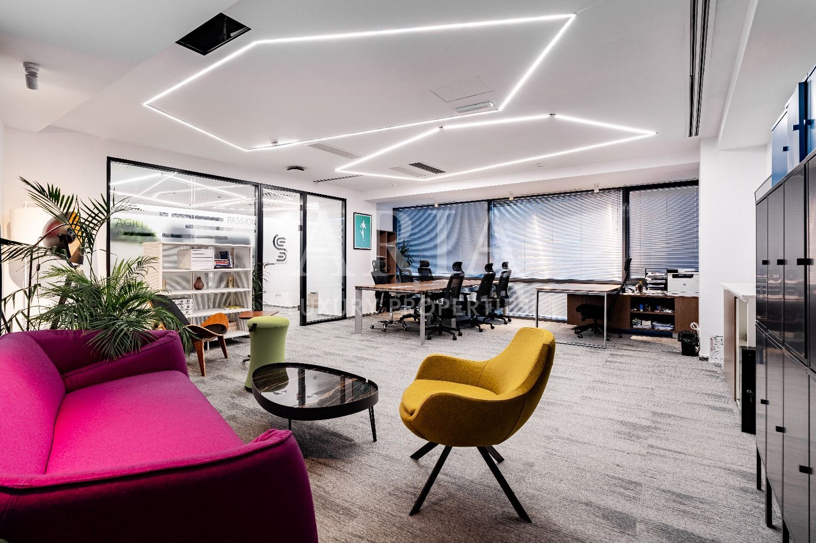 Spatiu birou Dacia - Poză 16