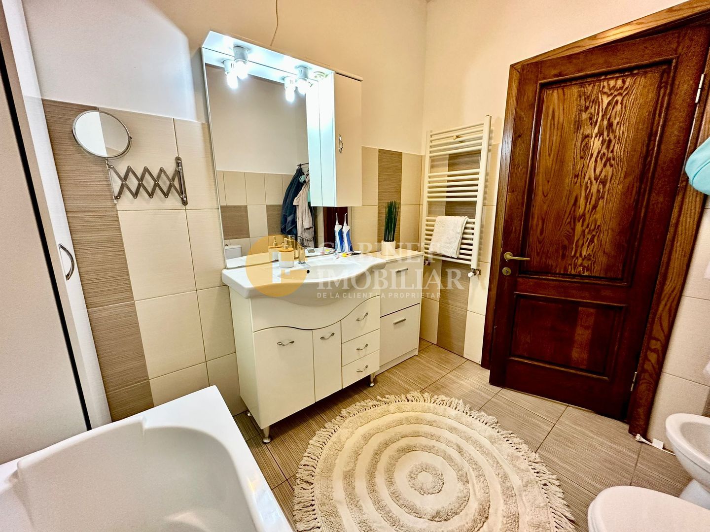 Casa Triplex Rediu Complet Mobilat - Poză 10