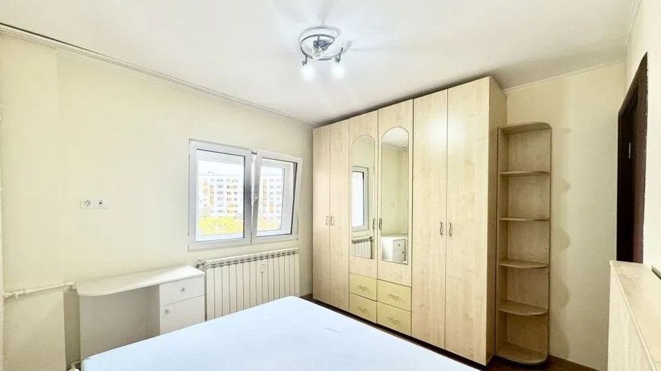 Vanzare Apartament 3 camere  74 mp, bloc reabilitat, et 4/10 Șoseaua Alexandriei - Poză 5