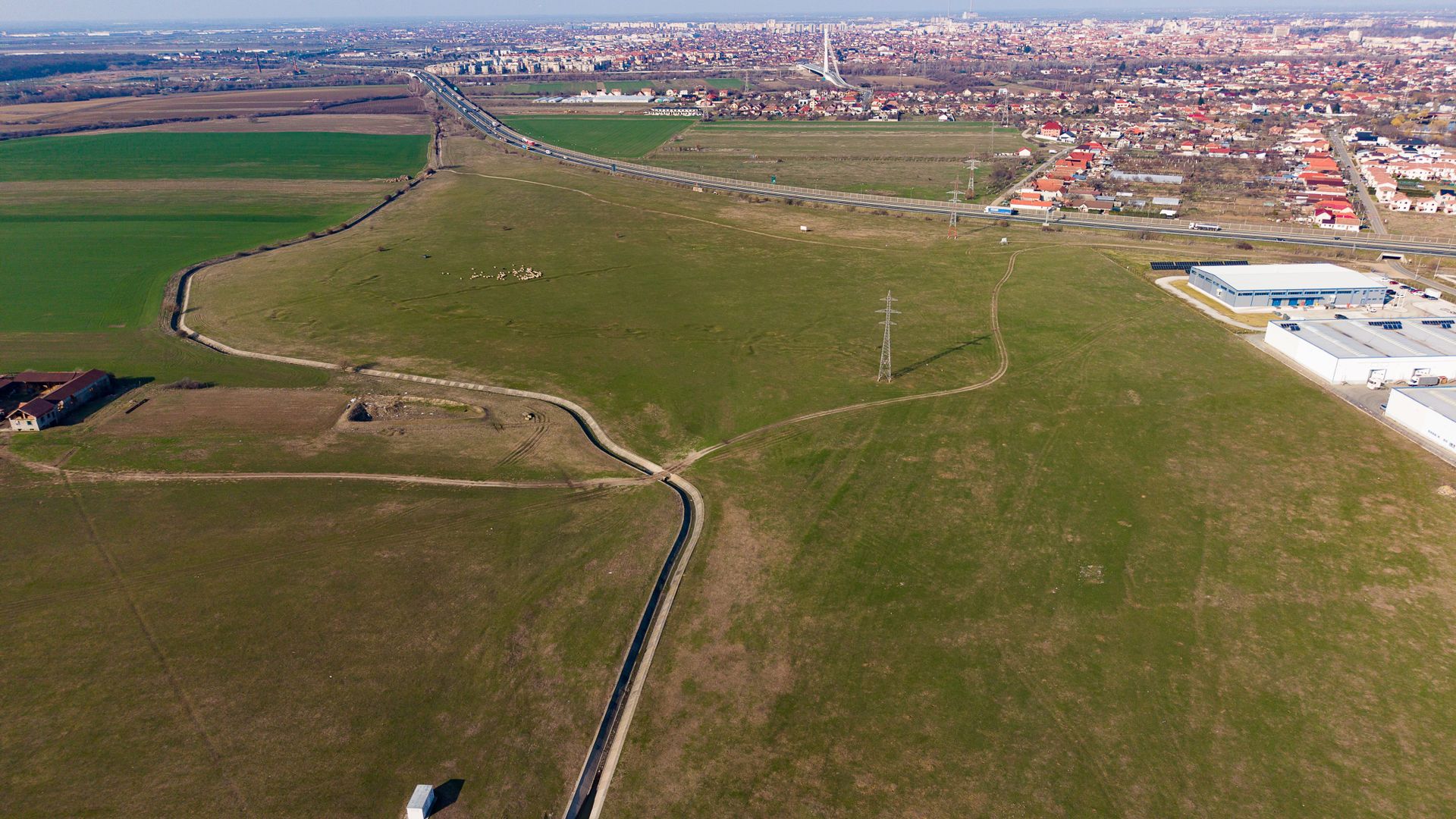 Teren de 107,000mp în zona industrială Zădareni - Poză 21