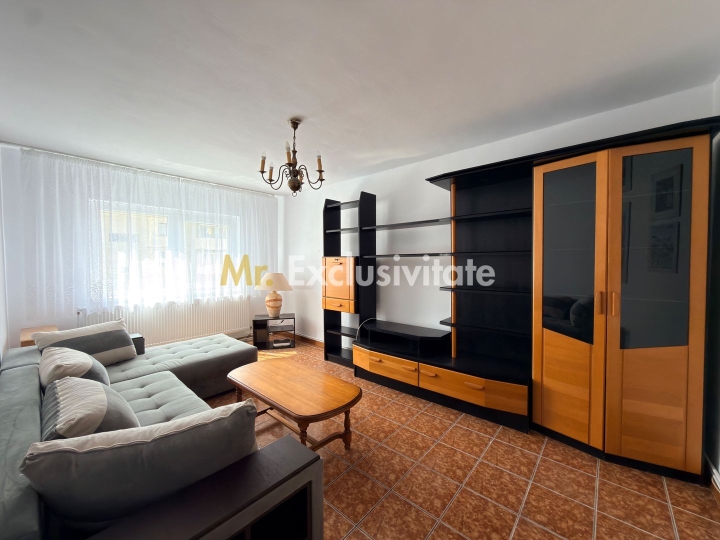 Apartament 3 camere etaj 3- Campulung-Zona Visoi! - Poză 1