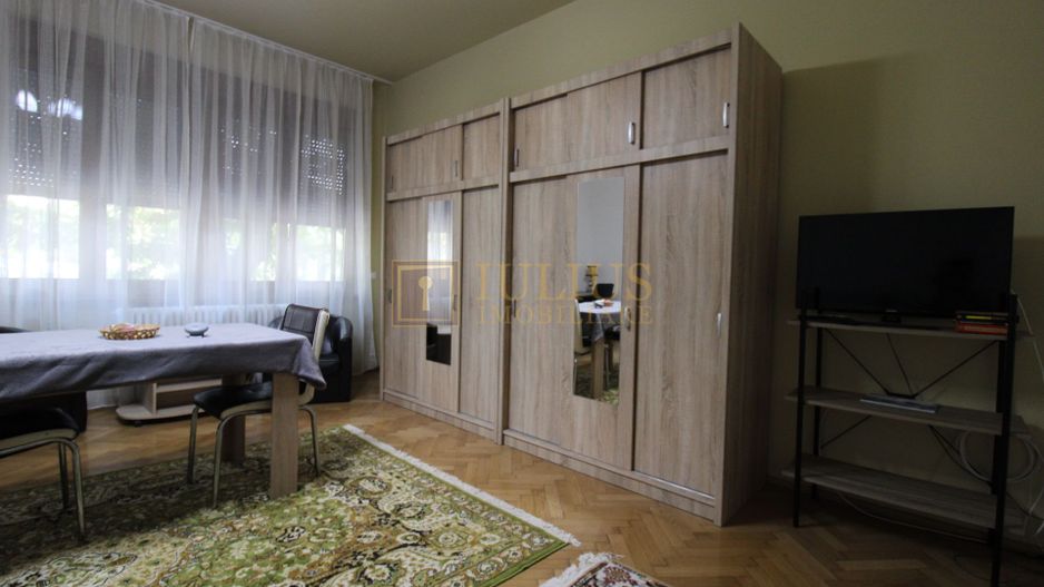 5 minute de mers pe jos de UMFT,  apartament foarte spatios - Poză 3