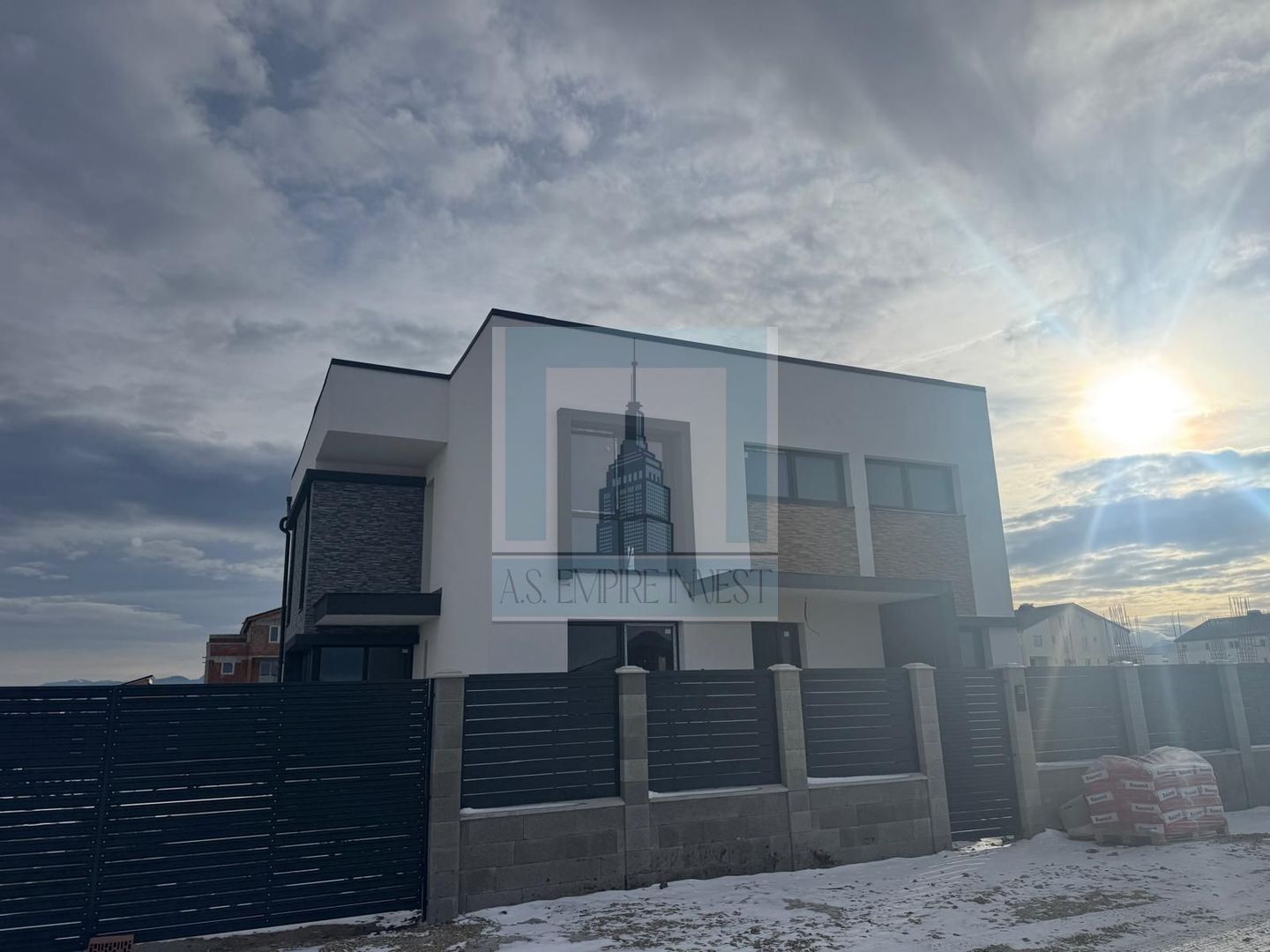 Casa/Villa ,stil Mediteranean, finalizată - zona Primăverii/Sanpetru - Poză 3