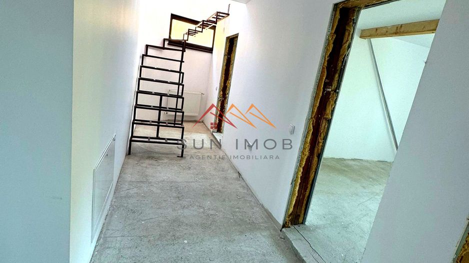 Casa P+E+M 5 camere, an 2019, renovat 2023, toate utilitatile - Poză 12