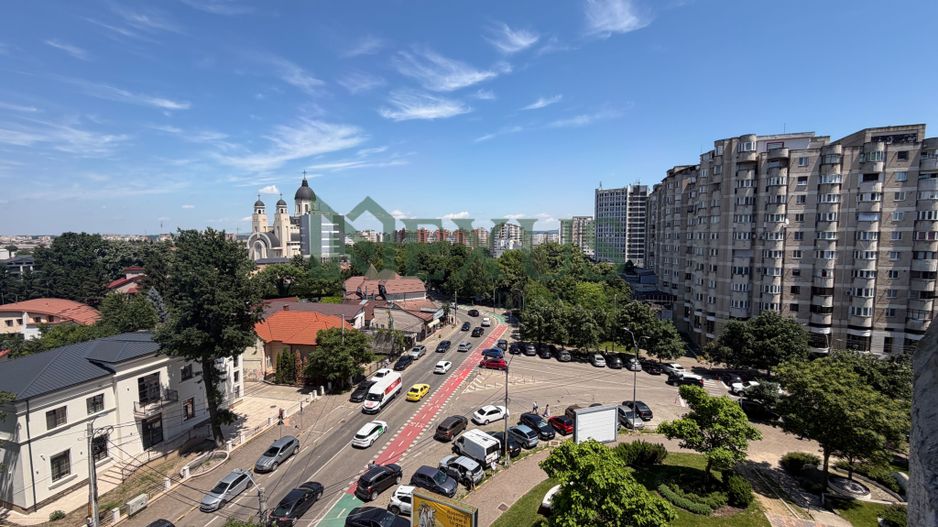 Apartament 2 camere decomandat ultracentral de Vanzare - Poză 2