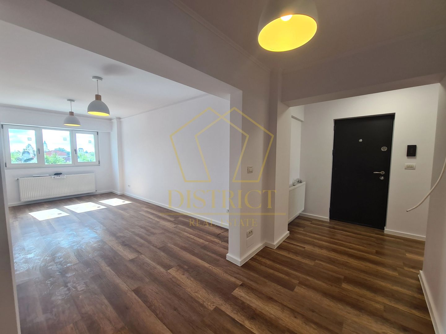 Apartament cu 4 camere renovat integral | Etaj 3 | Calea Sagului - Poză 18