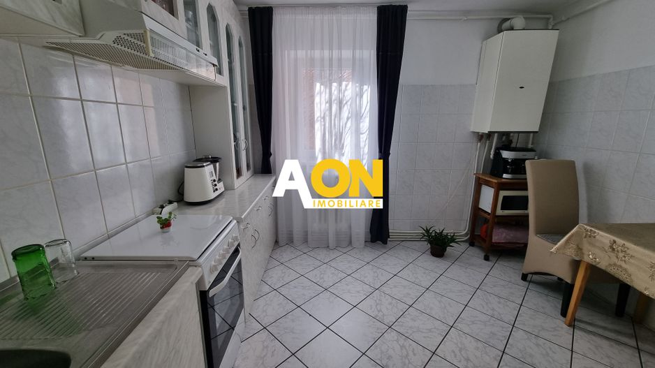 De vanzare apartament 5 camere, etaj intermediar, Cetate - Poză 6