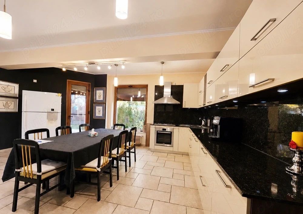 Vila Premium de Vanzare 241 mp I Sisesti - Poză 3