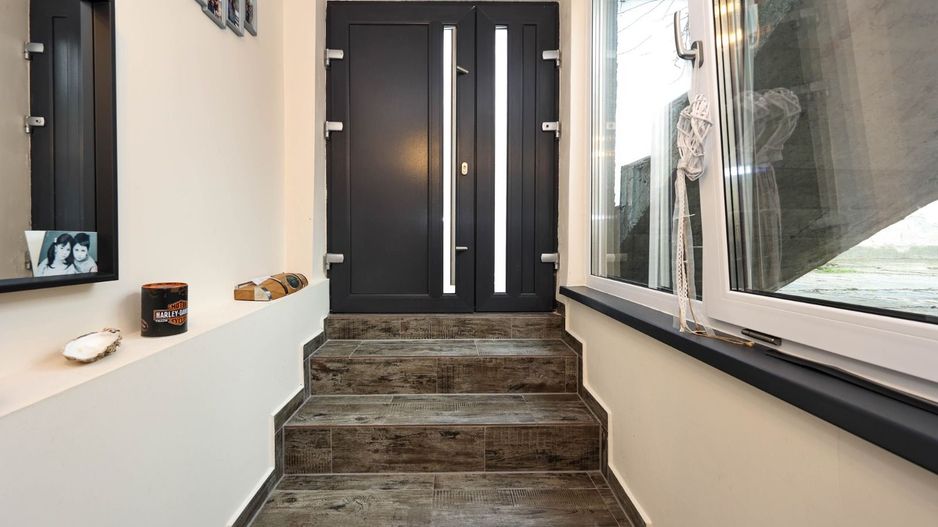 Apartament cu 3 camere la casa | Curte 130 mp | Zona Grivitei strada Vulcan - Poză 18