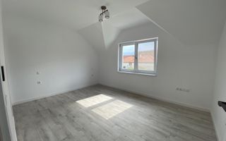 Casă nouă de închiriat,  4 camere | Prima închiriere | Cisnădie - Poză 8