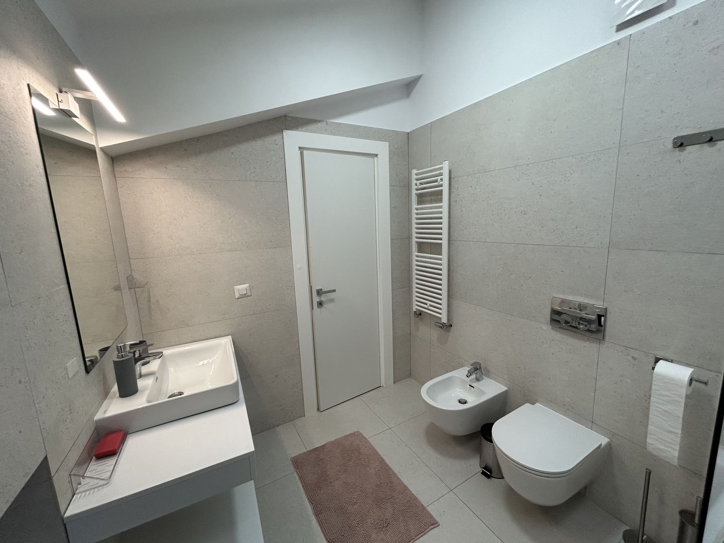 2 Camere Ultracentral Lux Cartierul Evreiesc - Poză 6