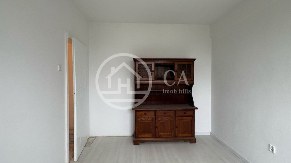 Apartament de vânzare cu 3 camere, Ultracentral Oradea - Poză 3
