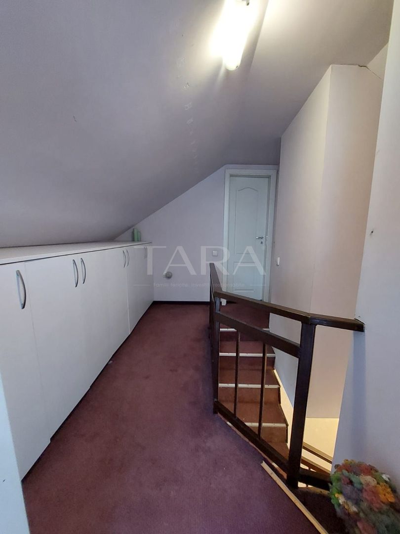 APARTAMENT IN VILA, 4 camere si terasa, Floresti central. - Poză 7