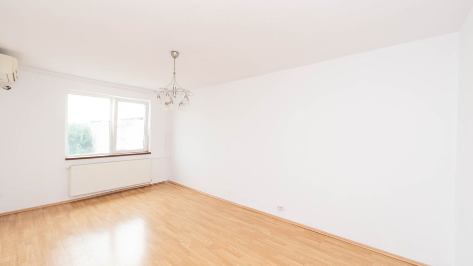 Apartament 3 camere 1980 decomandat Crangasi 2 bai loc parcare - Poză 4
