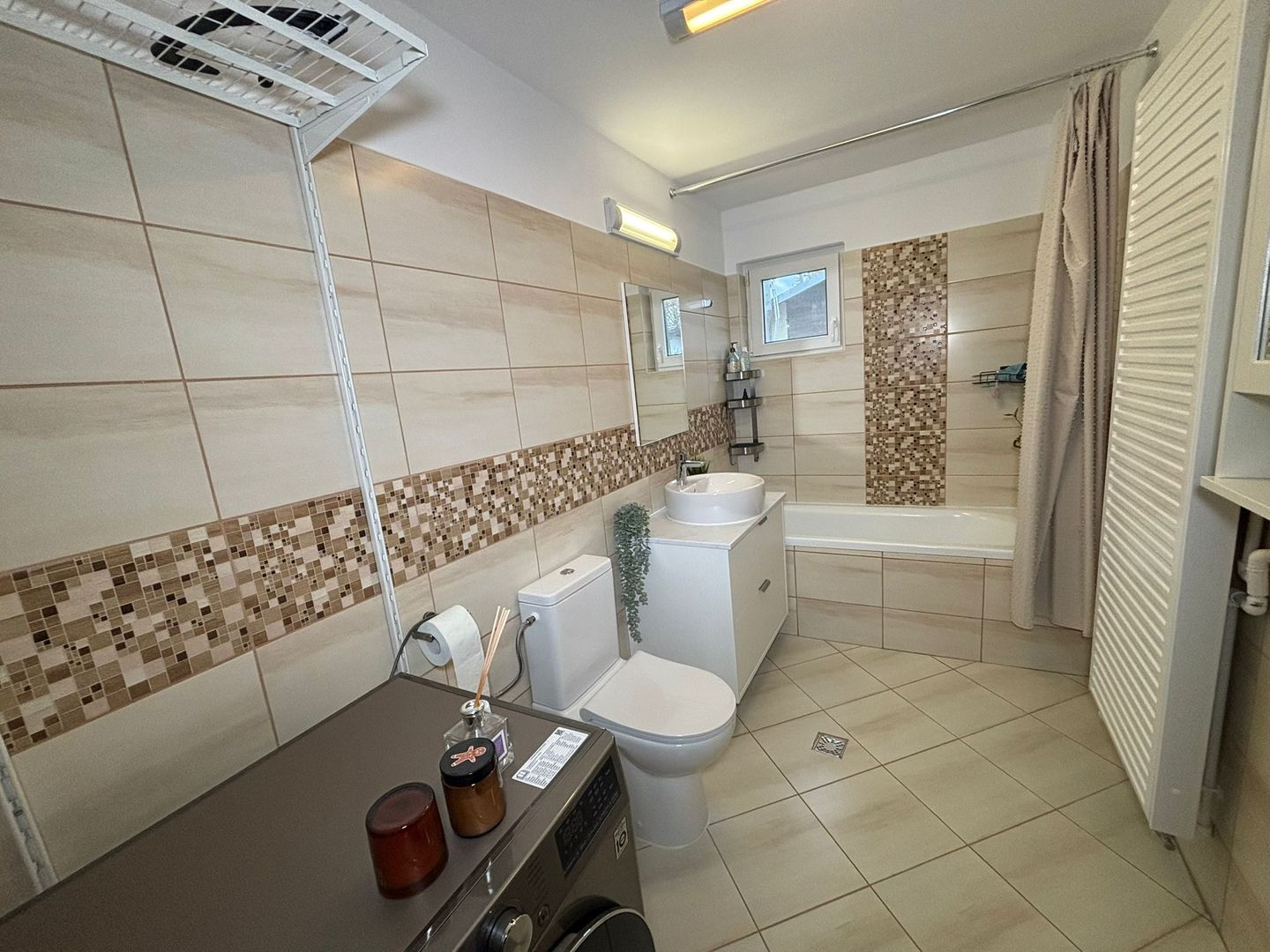 AP. 3 CAMERE 1 MAI, MOBILAT, CENTRALA, METROU 5 MIN, COMISION 0% - Poză 9