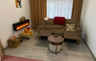 Casa mobilata cu curte de inchiriat - Poză 2