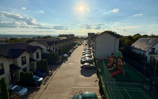 Apartament pe doua nivele 3 camere  Valea Lupului - 650 euro - Poză 27