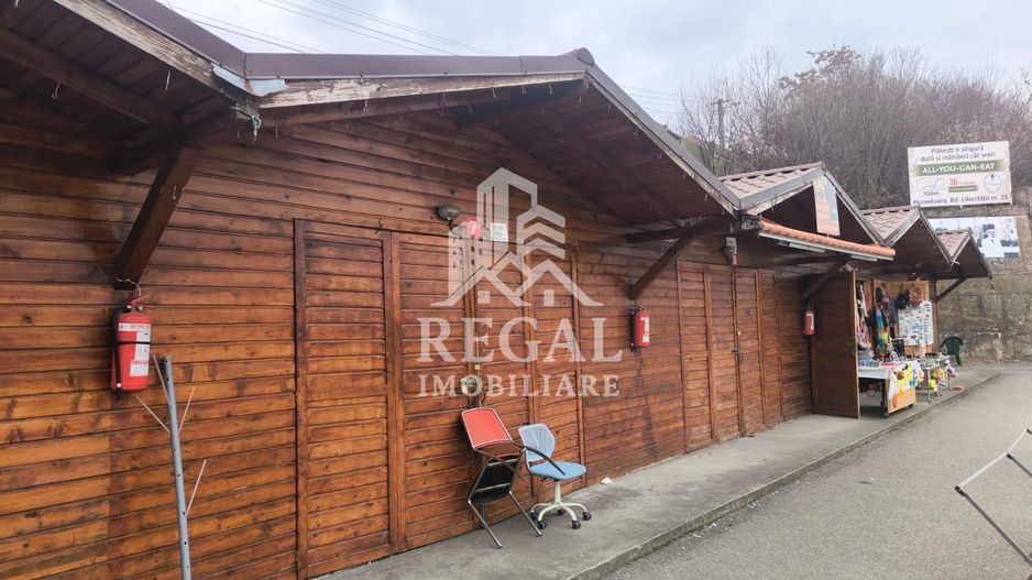 Spațiu Comercial de 17 mp – Locație la Castelul Corvinilor - Poză 1