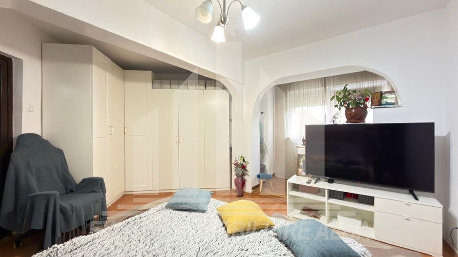 Apartament 2 camere decomandate | 52 mp | Etaj 1 | Renovat | Cetate - Poză 2