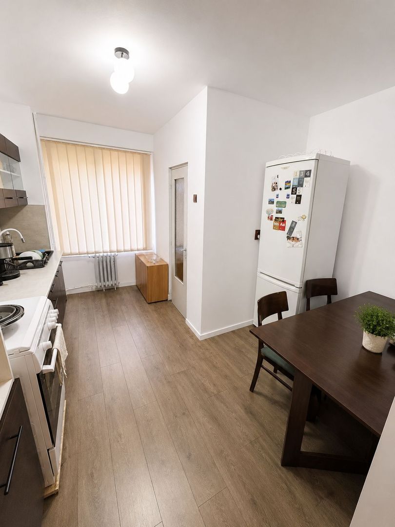 Apartament 4 camere - Bulevardul Ștefan cel Mare - Poză 2