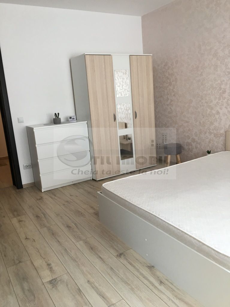 APARTAMENT 1 CAM DECOMANDAT IN SPATE LA RESTURANT BELLARIA MOBILAT - Poză 7