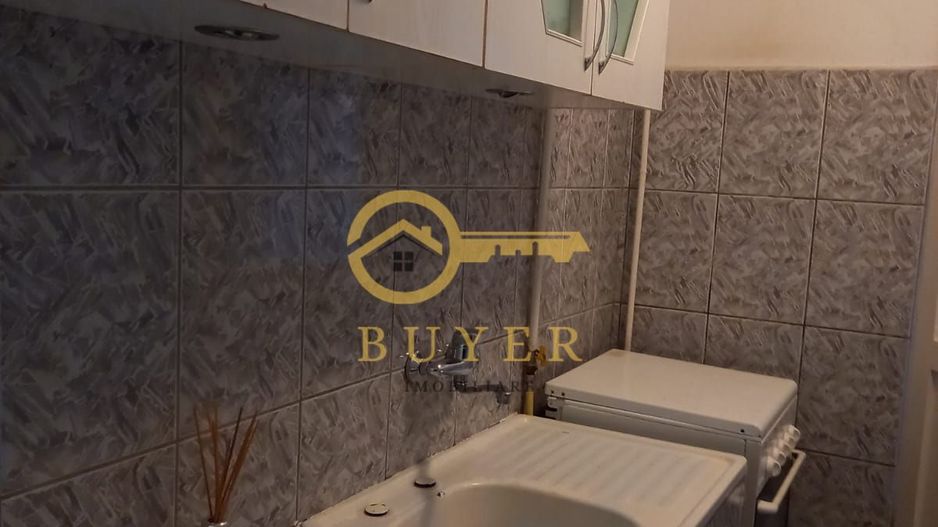 Garsoniera langa spitalul judetean- Etaj intermediar- balcon - Poză 4