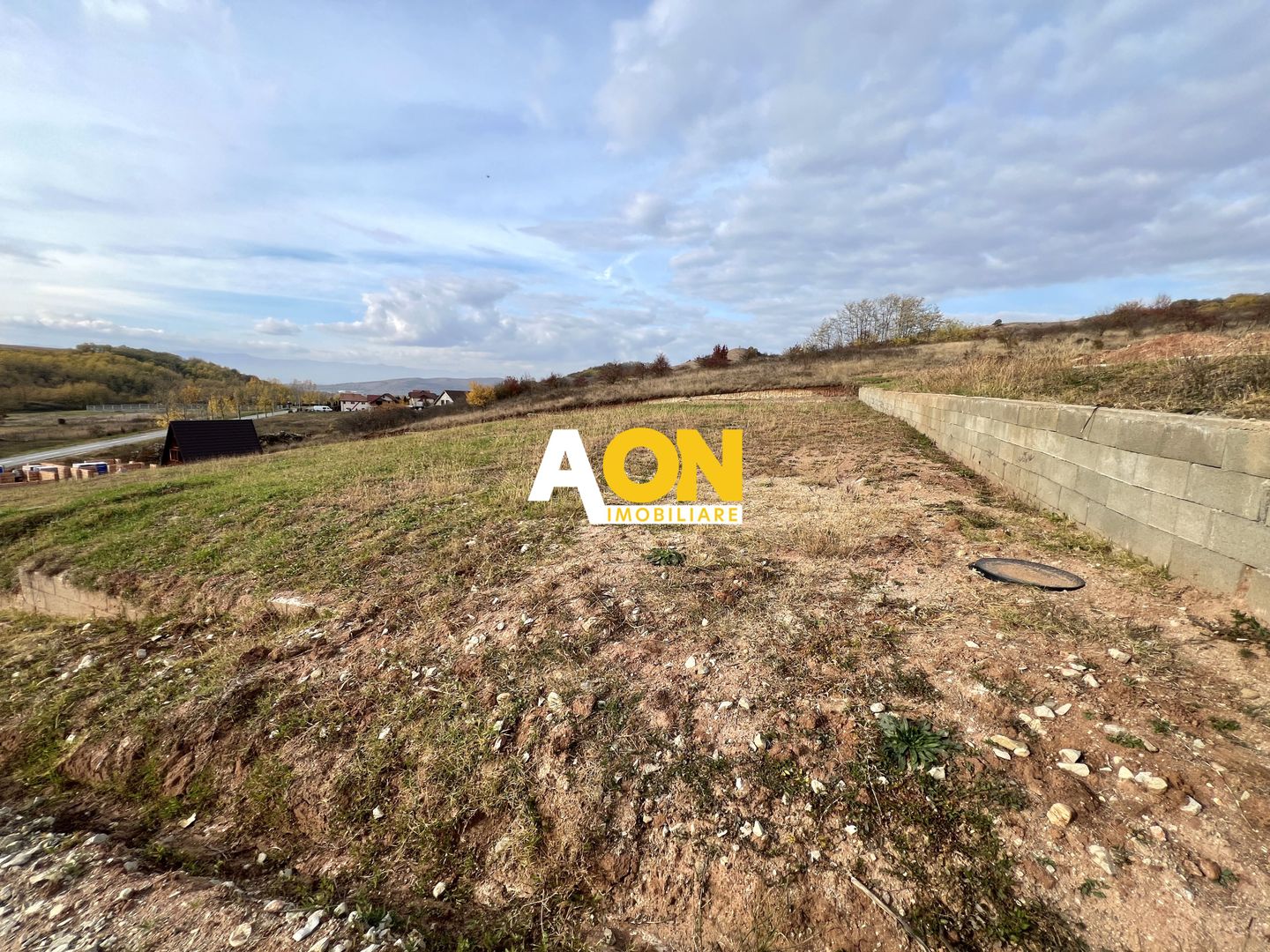 Teren de vanzare priveliste panoramica, com. Ciugud, toate utilitatile - Poză 4