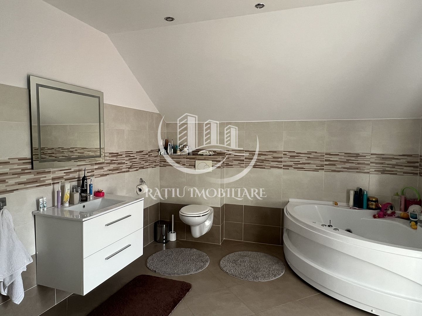 Casa cu 5 camere | P+M | Iosia | Oradea - Poză 26