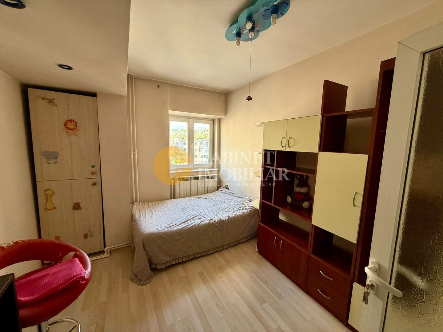 3 CAMERE DECOMANDAT--MOBILAT+UTILAT--ZONA GARII - Poză 4
