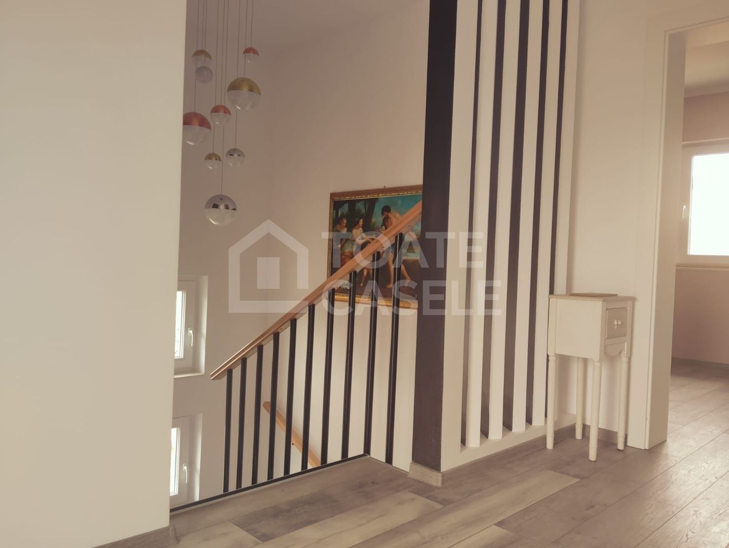 Casă individuală, 4 camere – teren 600 mp, garaj, 3 băi - Poză 1